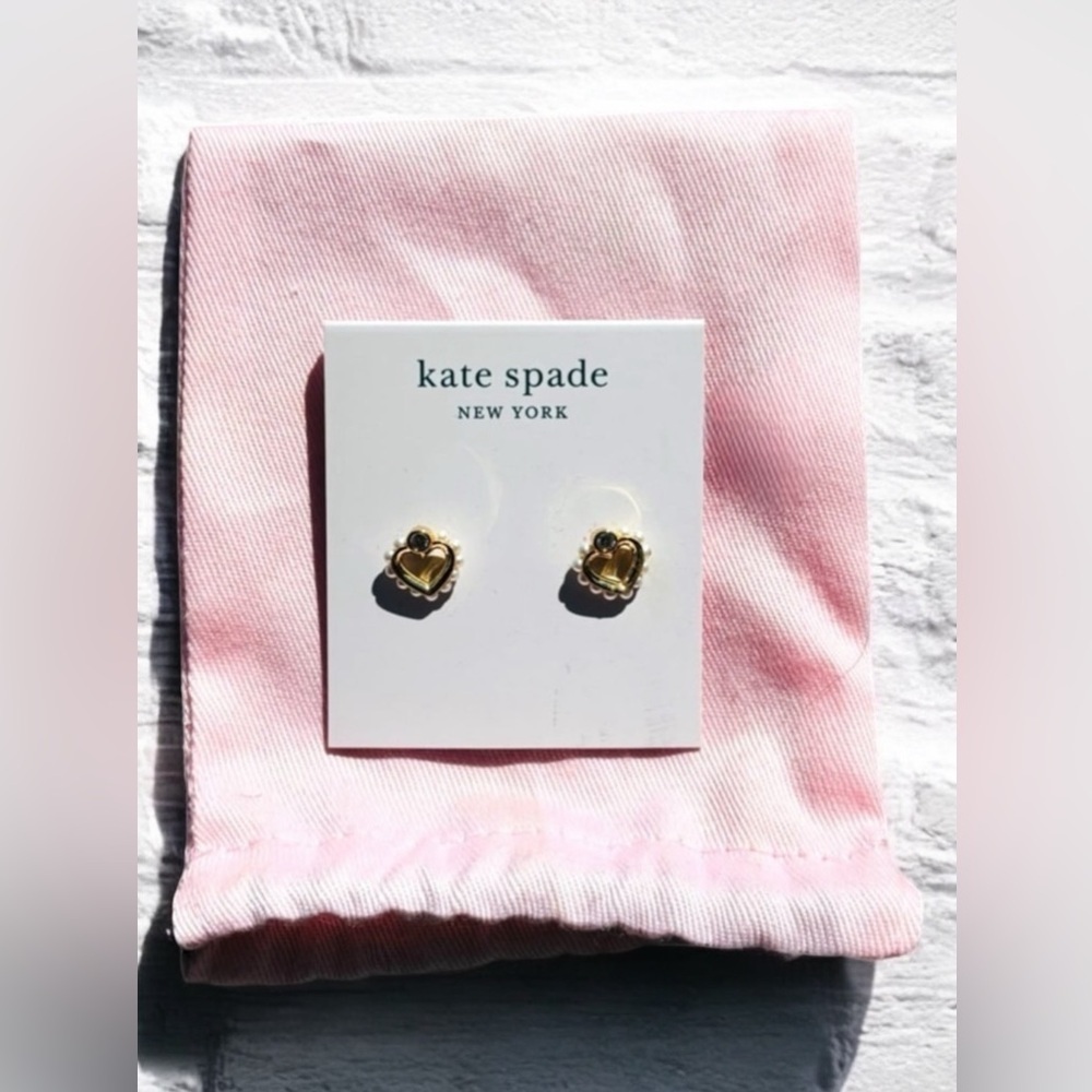 NWT Kate Spade New York Shining Spade Heart Pearl Stud Earrings • Pearl & Gold